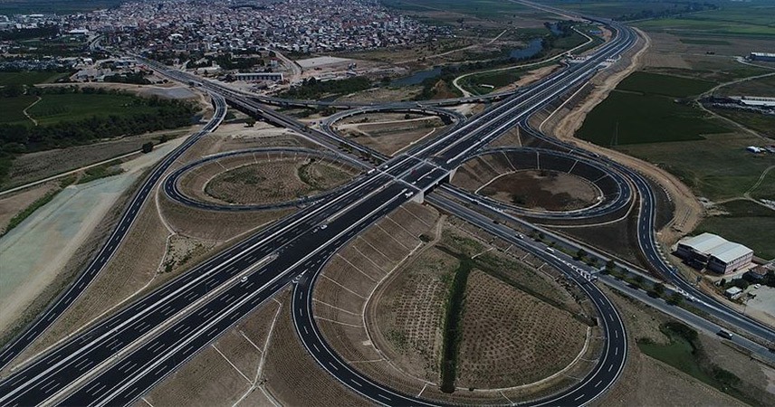 İstanbul-İzmir Otoyolu araç başına 76 liralık yakıt tasarrufu sağlayacak