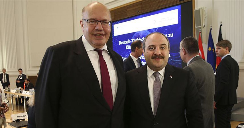 Almanya-Türkiye Yapay Zeka Konferansı iki bakanı bir araya getirdi