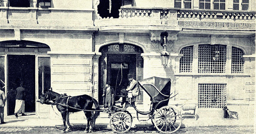 Tarihi 100 yıl önceye götüren kartpostallar elimizin altında