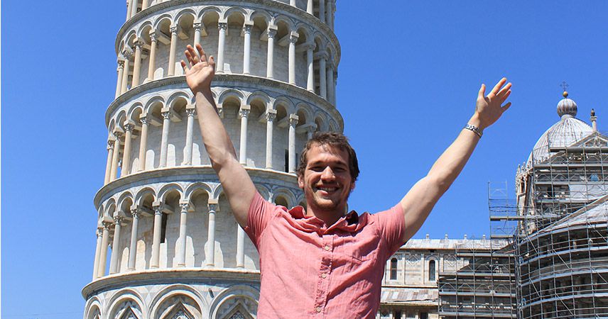 Herkesin aynı pozu verdiği tek yer: İtalya’nın Pisa Kulesi