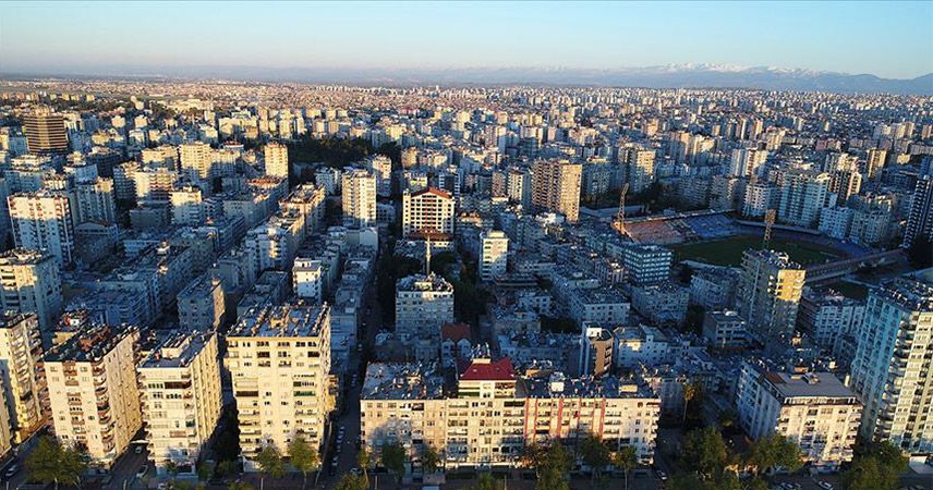 Geçen yıl satılan emlak sayısı azalırken, toplam değeri arttı