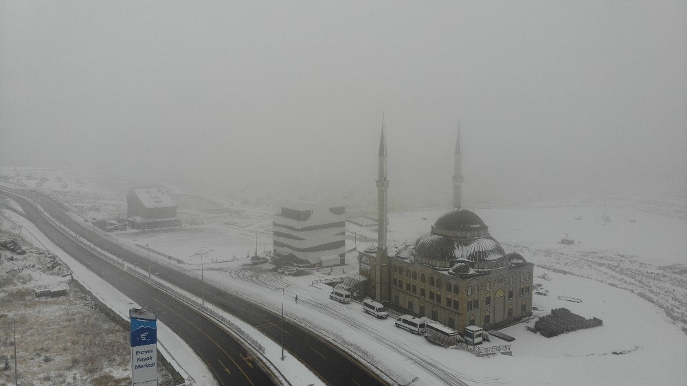 Erciyes’te sezon başlamadan oteller yüzde 90 doldu