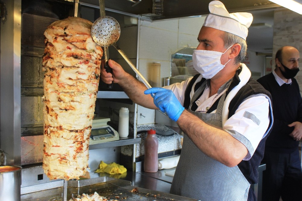 Samsun’da lokantalarda paket servis mesaisi