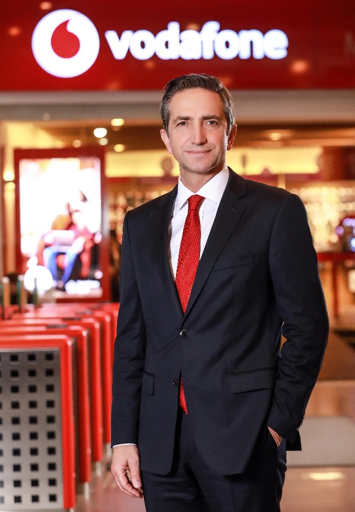 Vodafone Türkiye servis gelirlerini yüzde 17,7 artırdı