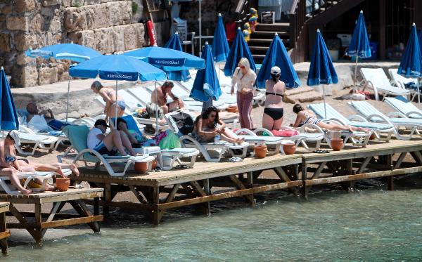 Yıllardır İstanbul'da stres içinde koşturduğunuzu düşünün, şehri yaşamaya fırsat bulamadan geçen yılların yorgunluğunu atmak için nispeten İstanbul'a daha yakın ve dilediğimizde gelebileceğimiz uzaklıktaki diyarlarda yaşamak kendimizi daha güvende hissettirebilir.