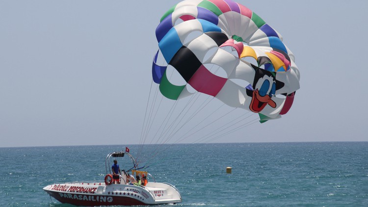 Antalya'da su sporları ve macera tutkunları için gerçekleştirilen oyunlar keyfi verdi.