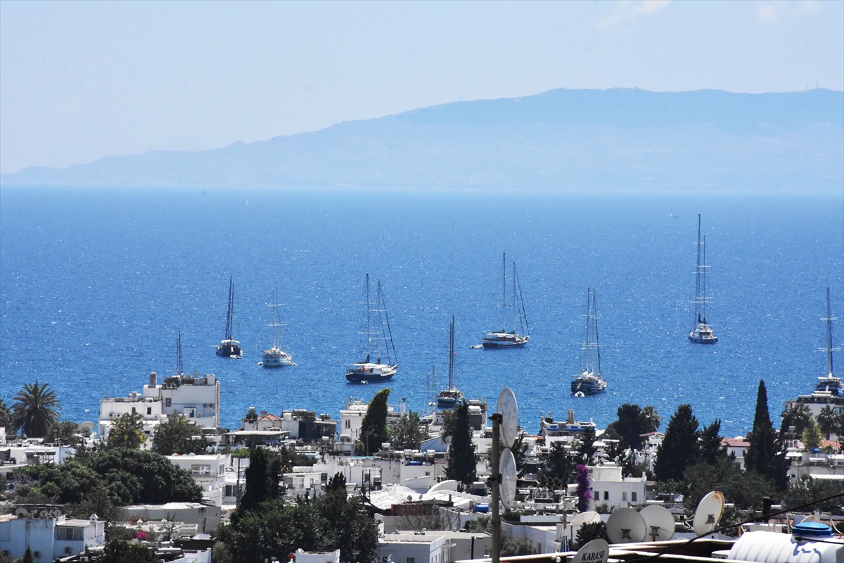 Bodrum, her kıyısından ayrı güzellikte görseller sundu.