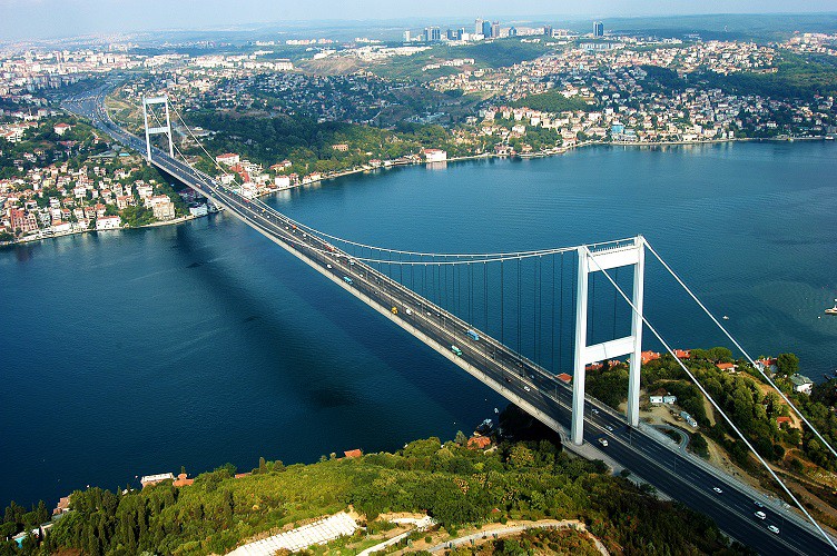EKONOMİNİN SEÇİMLERE ETKİSİ / 31 Mart'ta yapılan yerel seçimlerde, Millet İttifakı'nın CHP'li İstanbul Büyükşehir Belediye Başkan Adayı Ekrem İmamoğlu, Cumhur İttifakı'nın AKP'li adayı Binali Yıldırım'dan 13 binden fazla oy alarak yarışı önde bitirmişti.