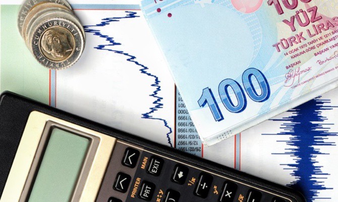 Bütçe açığı, nisanda 18.3 milyar lira olarak bildirildi. Ocak-Nisan aylarının değerlendirmesi ise 54.5 milyar lira.