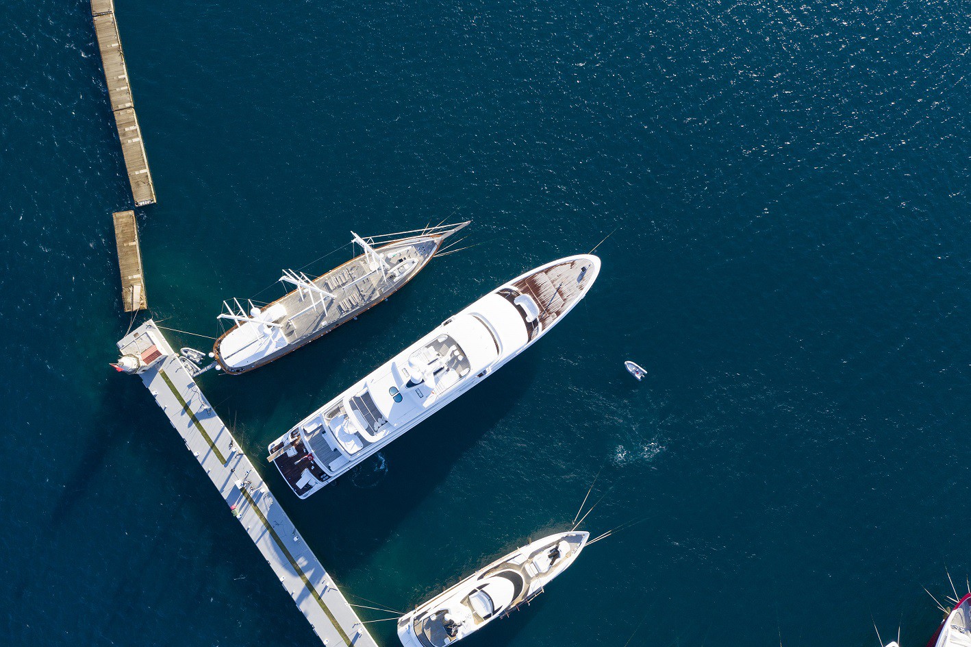 Bu yıl Bodrum'a gelen turist sayısı fazla ama konaklama ve bıraktığı miktar tartışma konusu. Bu anlamda da marinalar harcamaların yüksek seyrettiği mekanlar olarak dikkati çekiyor.