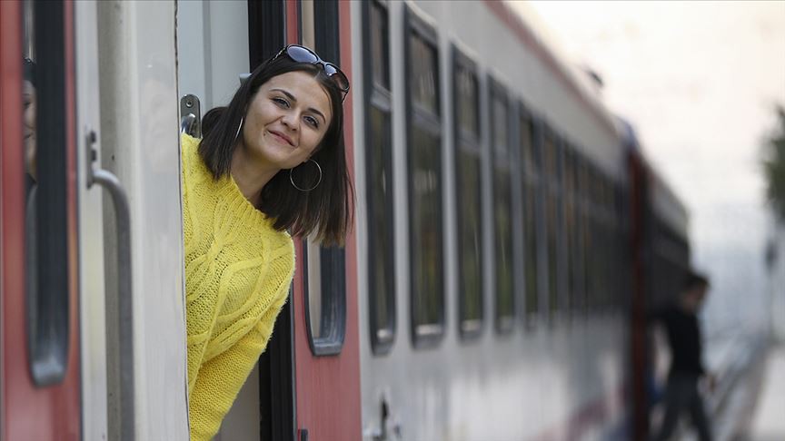 Ülkemizde Doğu Ekspresi gibi farklı ve egzotik turizm alternatifleri çekici olmayı sürdürüyor.
