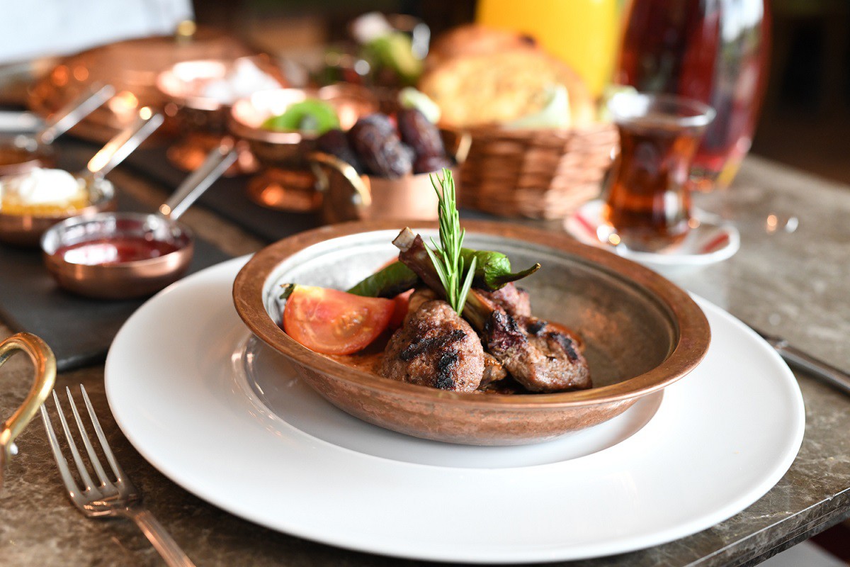 Türk mutfağının çeşitliliği, kullanılan malzemelerin doğallığı, işleyiş tarzı yabancıların ilgisini çekiyor.