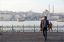 OPERASYON ARGO / Alan Arkin, John Goodman, Kerry Bishé, Kyle Chandler, Rory Cochrane ve Christopher Denham gibi isimlerin rol aldığı filmde Etiler, Karaköy, Fatih, Eminönü gibi İstanbul’un birçok mekanında çekim gerçekleştirildi.
