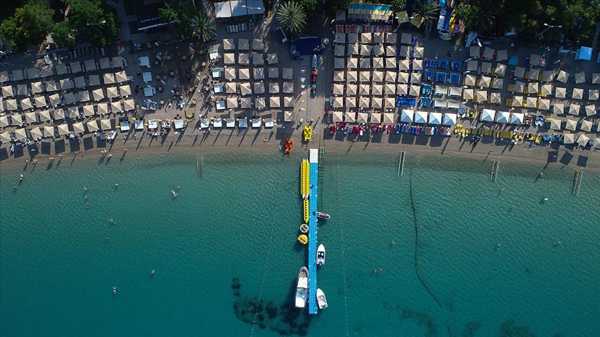 İngiltere’yi 242 bin 482 kişi ile Hollanda ve 228.482 turist sayısıyla ile Ukrayna izledi.