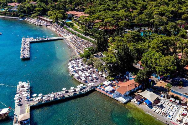 Girişler en çok Antalya ilinden yapıldı. Gelen turist sayısının yüzde 37,86’sı olan 2 milyon 505 bin 187 turist Antalya’dan giriş gerçekleştirdi.