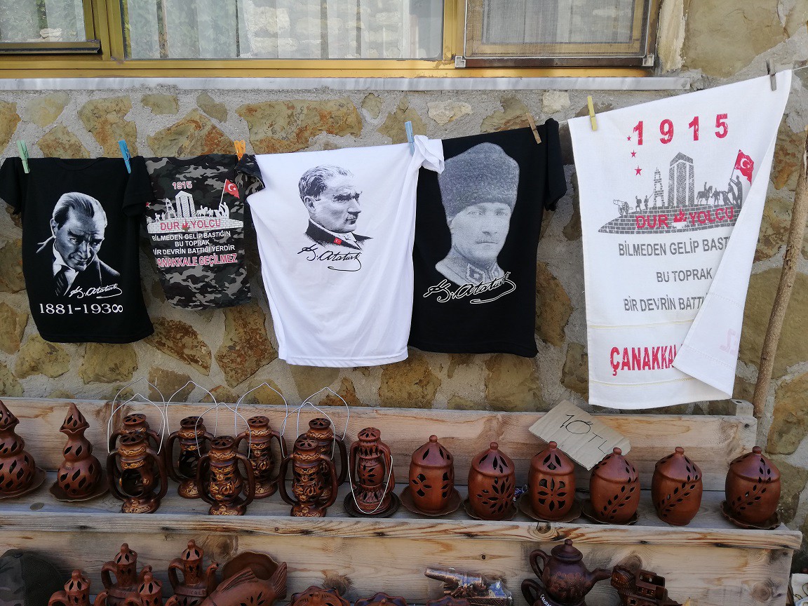 RESTORE EDENLERE AYRI KÖYLÜLERE AYRI BİR TEŞEKKÜR
Bu köyü böyle değerli kılan anıları canlı tutmak için yapılanlara teşekkür etmek gerek. Sonrasında köylü halkın bu emanete sahip çıkması da tabii ki takdire şayan.