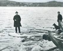 Boğaz’daki vapur seferleri iptal edildi. Günler geçtikçe buzlar ilerledi; Üsküdar, Haydarpaşa derken Marmara Denizi’ne geçmeye başladı. Buzların üstüne çıkmak yasaklandı. İstanbul halkı kıyılarda toplandı, bol bol hatıra fotoğrafı çektirdi.