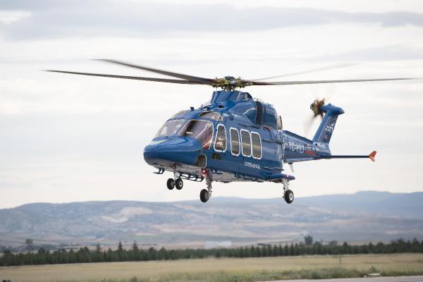 GÖKBEY HELİKOPTERİ, İLK UÇUŞUNU BAŞARIYLA YAPTI / Savunma sanayinde yapılan önemli gelişmelerden birisi olan Gökbey Projesi kapsamında TUSAŞ tarafından tasarlanarak üretilen ikinci prototip helikopter ilk sertifikasyon uçuşunu gerçekleştirdi.