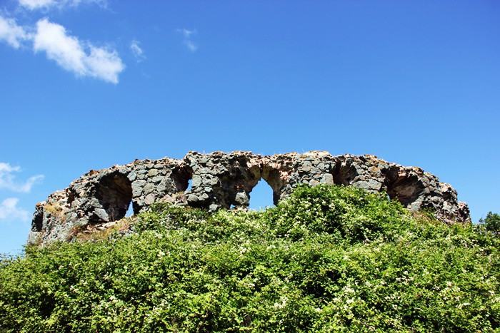 POYRAZ KALESİ VE ÇEVRESİ / Aslında biz burada İstanbul’da yaşamakla İstanbul’u yaşamanın ayrı kavramlar olduğunu söylüyoruz. Mesela Beykoz ilçesi sınırları içerisinde Poyraz Kalesi var. Anadolu Kavağı sırtlarındaki Doğu Roma döneminden kalma bu kale harika bir manzaraya sahip. Kaçımız gidebildi acaba.