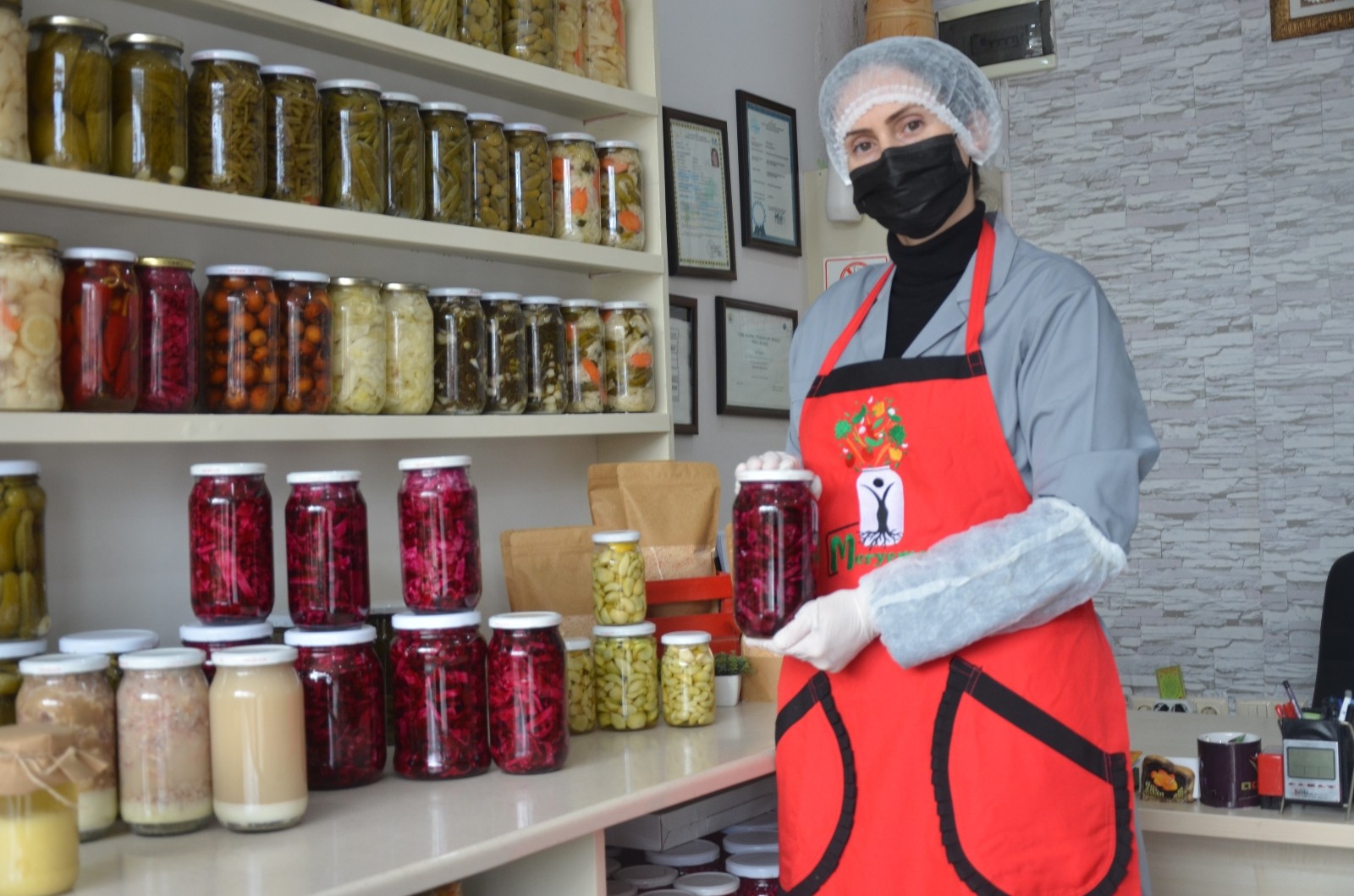 Ordulu kadın girişimci Karadeniz turşularını Türkiye’ye satıyor
