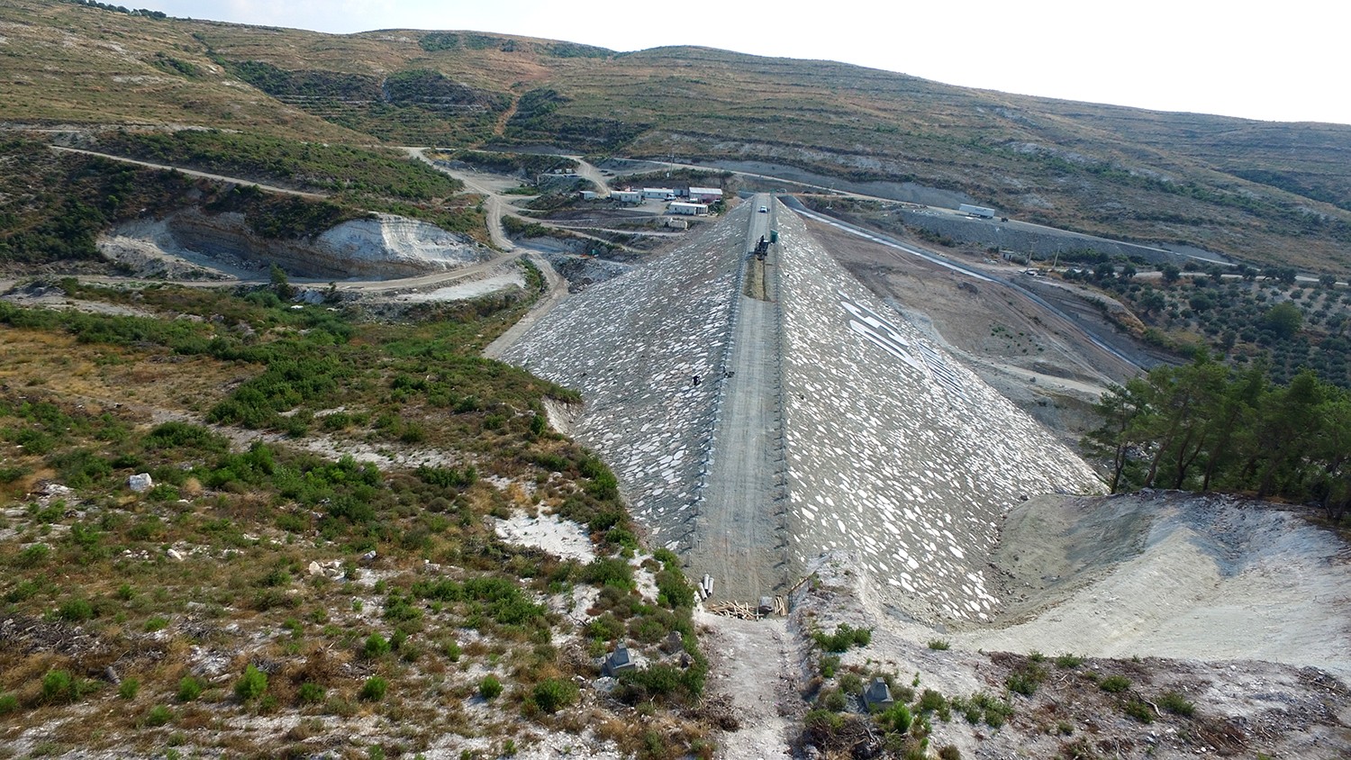 Belenyenice Barajında yıl sonunda su tutulmaya başlanacak