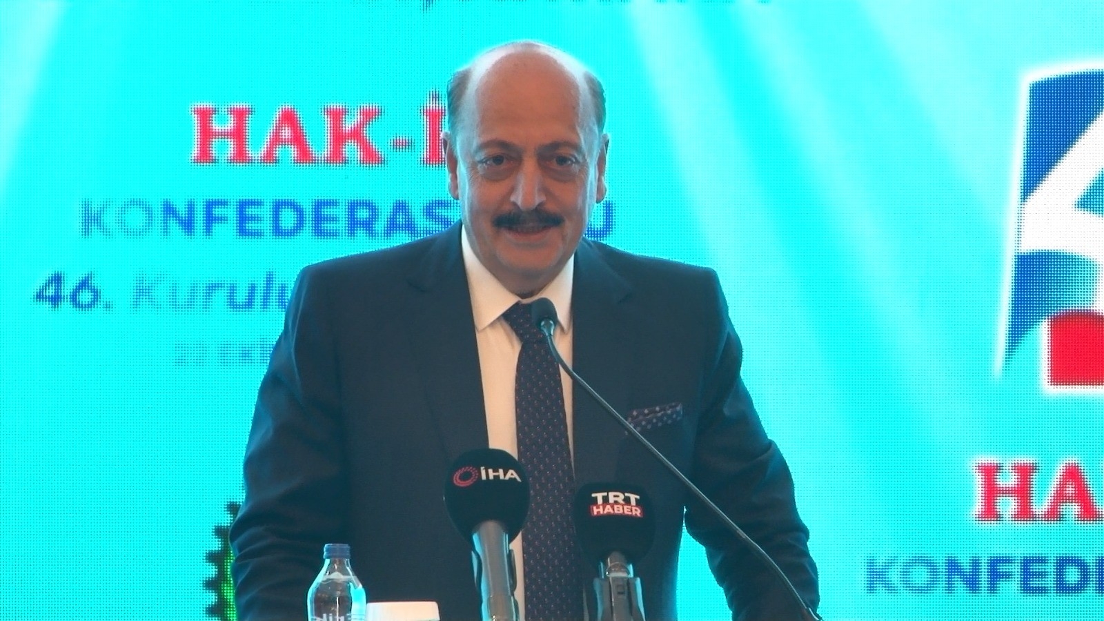 Bakan Vedat Bilgin: “Türkiye, dolar-faiz-enflasyon arasındaki sarmalı kıracaktır”
