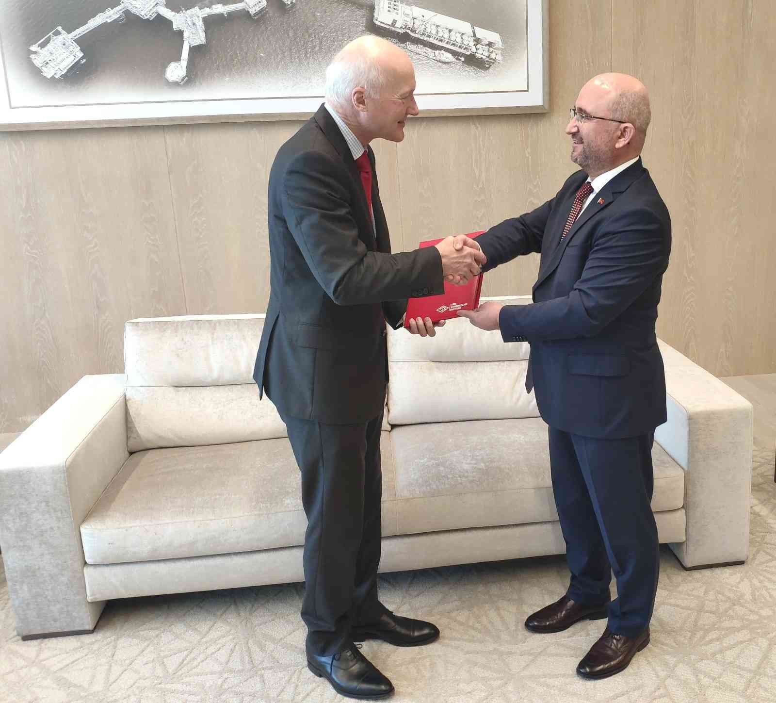 Türkiye ve İngiltere işbirliğini geliştirecek imza